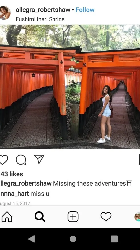 Misleading Instagram post showing the Fushimi Inari Shrine empty when it is usually packed