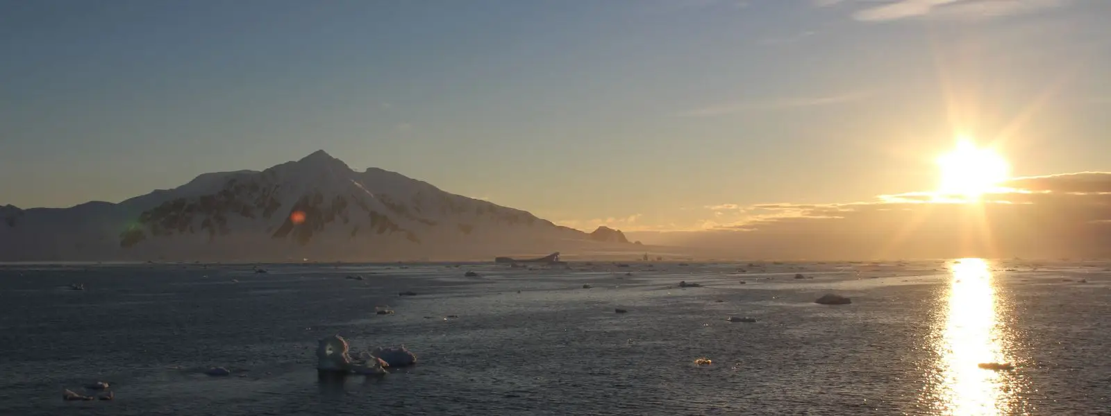 15 Luxury Gifts for Travelers