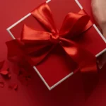 21 Romantic Valentine’s Day Gifts for World Travelers