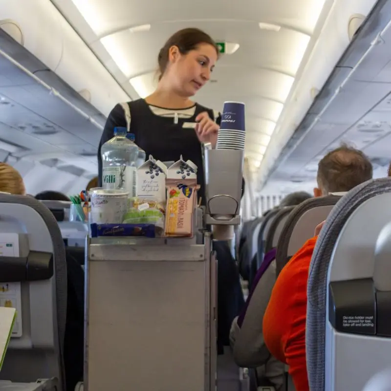 How to Make Long Haul Flights More Comfortable – 10 Tips!