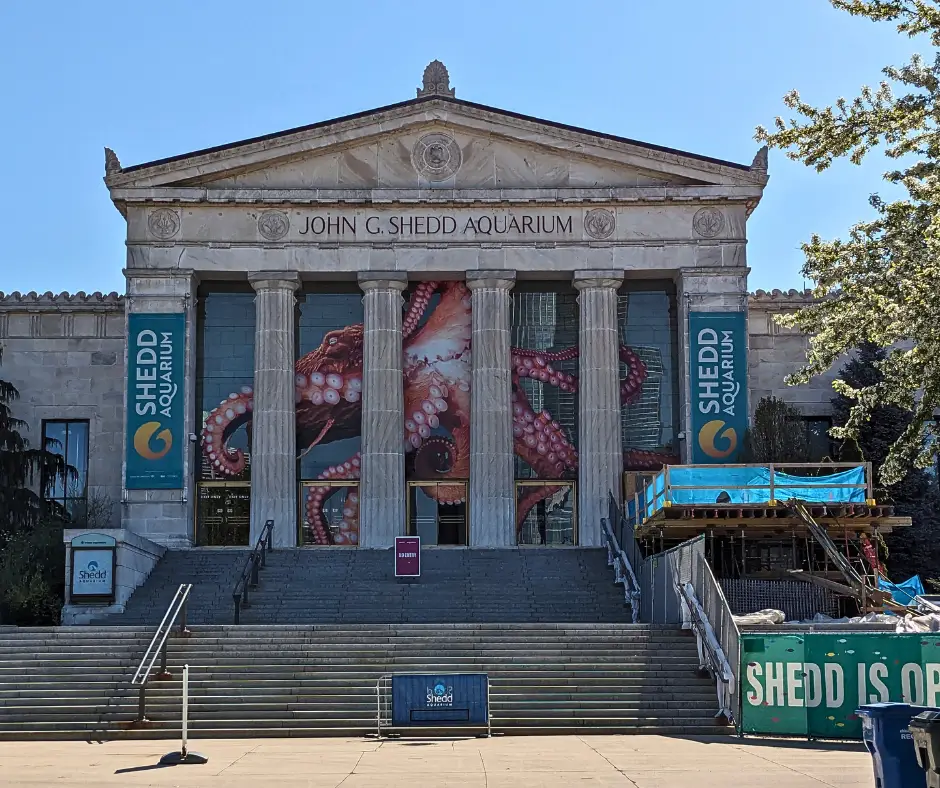 Entrance to Shedd Aquarium, Chicago