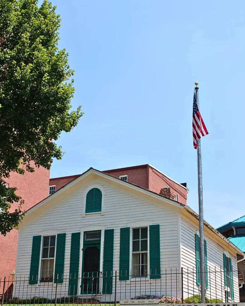 Jesse James home is St. Joseph, Missouri